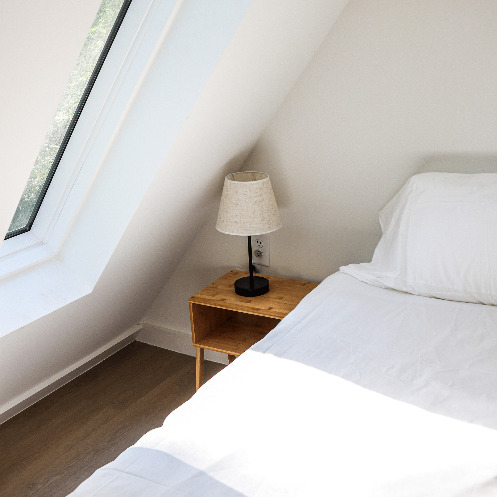 Room preview with cotton bedsheets