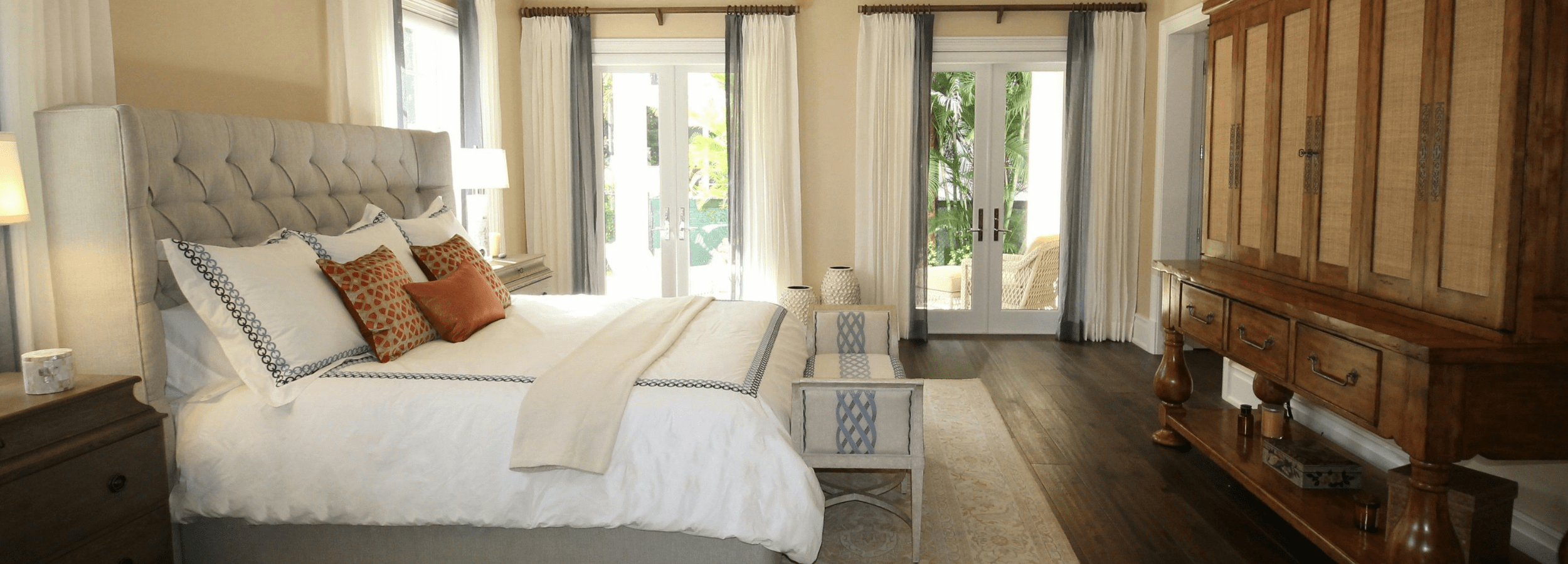 A visual guide to the best bedding combinations.